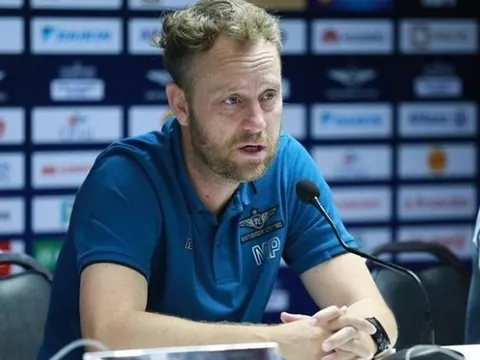 HLV tuyển Thái Lan do thám trận Việt Nam gặp Indonesia