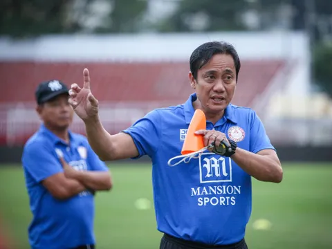 HLV V-League thừa nhận cầu thủ yếu thể lực