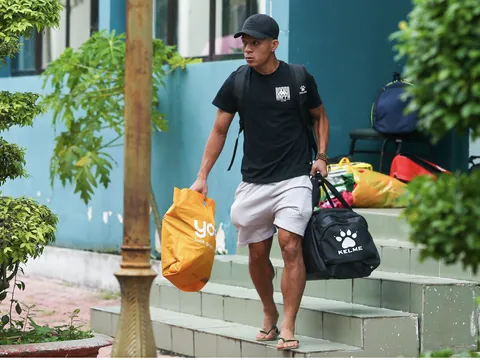 HLV và cầu thủ CLB Sài Gòn rời đội