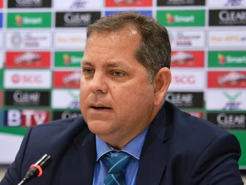 HLV Vitorino: 'Keisuke Honda chỉ giúp bóng đá Campuchia làm hình ảnh'