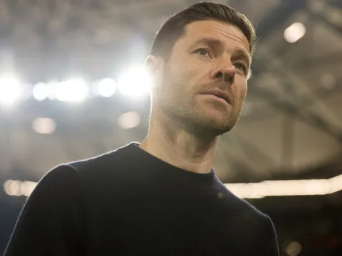 HLV Xabi Alonso cùng Leverkusen làm nên lịch sử tại Europa League