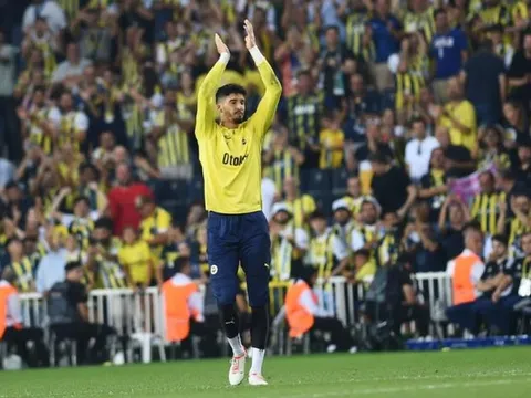 HLV xác nhận mục tiêu của M.U rời CLB