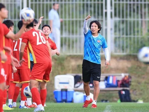 HLV Gong Oh-kyun chia tay U23 Việt Nam; Hoàng Đức, Văn Hậu gặp vấn đề