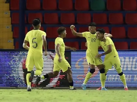 U22 Malaysia hủy diệt Singapore 7-0 ngày chia tay SEA Games