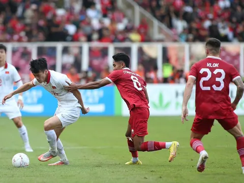 Hoà Indonesia 0-0, tuyển Việt Nam bất lợi lượt về bán kết AFF Cup