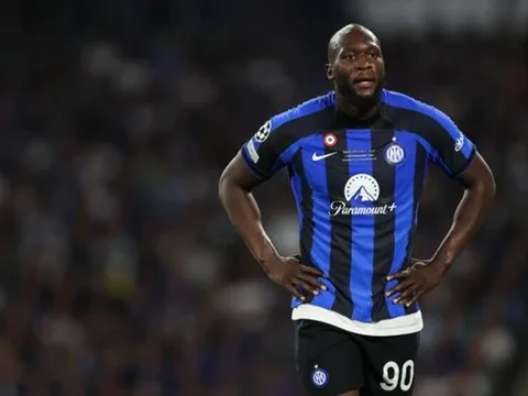 Hóa tội đồ, Lukaku nhận cơn thịnh nộ từ CĐV