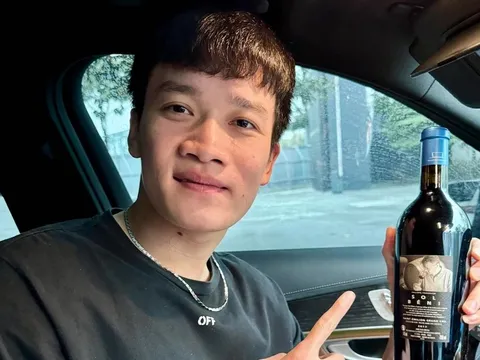 HLV Philippe Troussier: Hoàng Đức phải dùng thuốc giảm đau để thi đấu