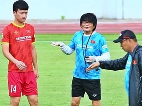 Hoàng Đức phải tập riêng