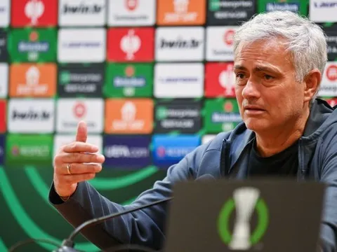 Học trò cũ ám chỉ triết lý của Jose Mourinho đã lạc hậu?