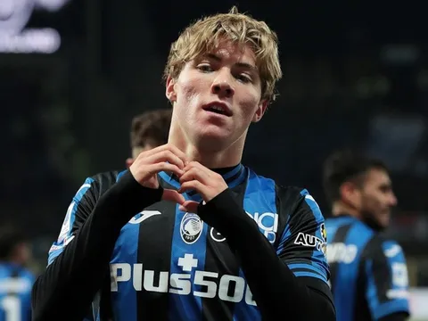 M.U nhận cảnh báo về Hojlund