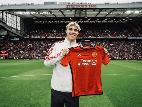 Ten Hag nói về Hojlund: 'Tiềm năng lớn. Một cỗ máy pressing'