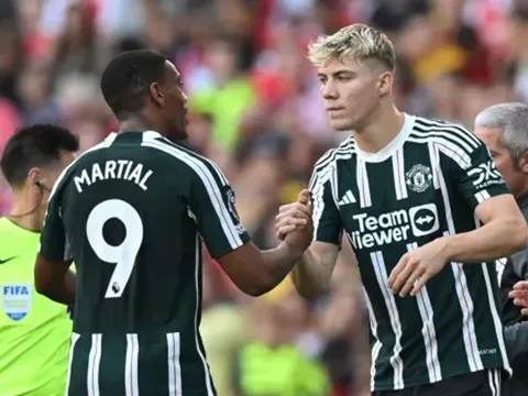 Hojlund tiết lộ cuộc hội thoại với Casemiro