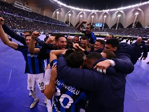 Hủy diệt Milan, Inter vô địch Siêu cúp Italia