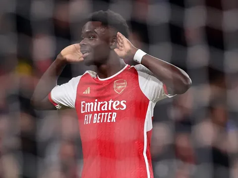 Huyền thoại Arsenal: “Trọng tài cần bảo vệ Saka tốt hơn”
