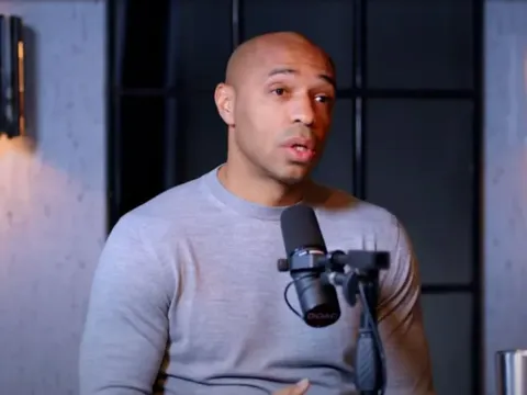 Huyền thoại Arsenal từng chiến đấu với trầm cảm