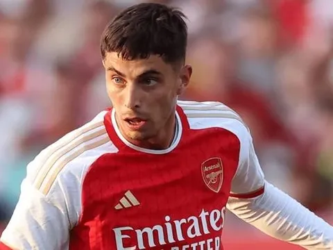 Huyền thoại chọn thương vụ tốt nhất của Arsenal, không phải Rice