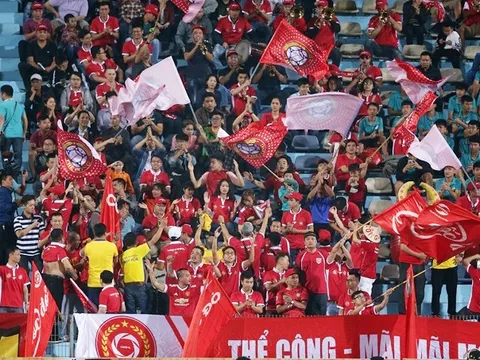 Huyền thoại đổi tên, tái xuất V-League