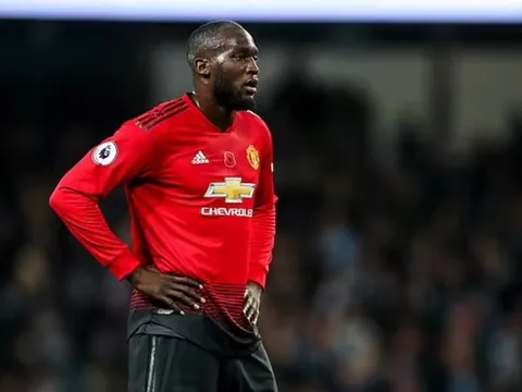 Huyền thoại khuyên M.U gây sốc với Lukaku