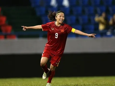 Huỳnh Như đá trận đầu tiên cho tuyển nữ Việt Nam từ khi xuất ngoại