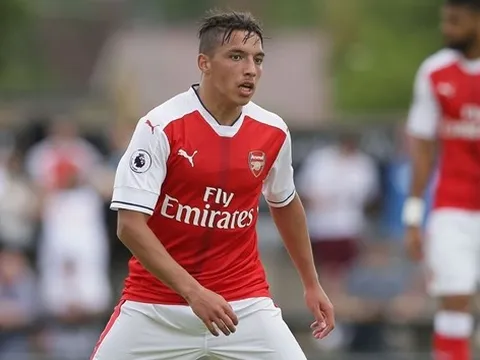 Arsenal xem xét tái hợp người cũ