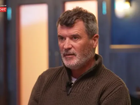 Ian Wright đấu khẩu với Roy Keane về cơ hội của Arsenal