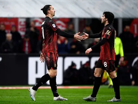 Ibra phá vỡ im lặng về bom tấn Premier League