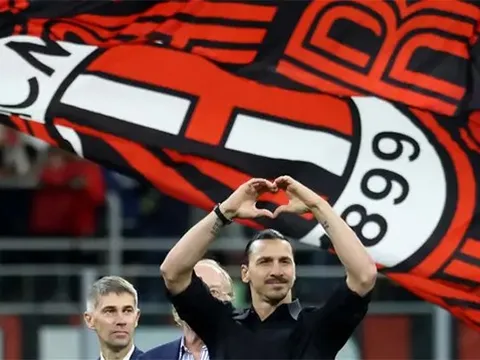 Ibrahimovic tiếp thêm động lực cho AC Milan trên khán đài