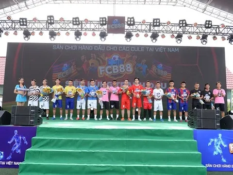 Siêu hùng tranh đấu mang bất ngờ tới miền Tây