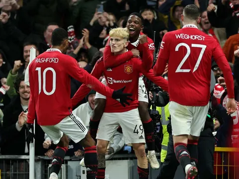 Chấm điểm Man Utd: 'Mưa điểm' 8; Công bằng cho Weghorst