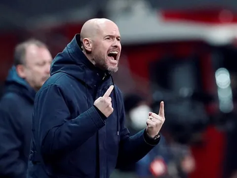 Arsenal vừa cho Ten Hag một đòn đau trên TTCN