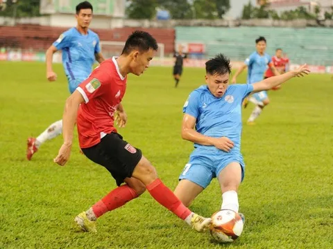 Phung phí cơ hội, Long An mất điểm trước PVF-CAND