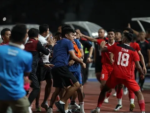 Báo thế giới ngán ngẩm trận chung kết SEA Games; FIFA ca ngợi Huỳnh Như, Thanh Nhã