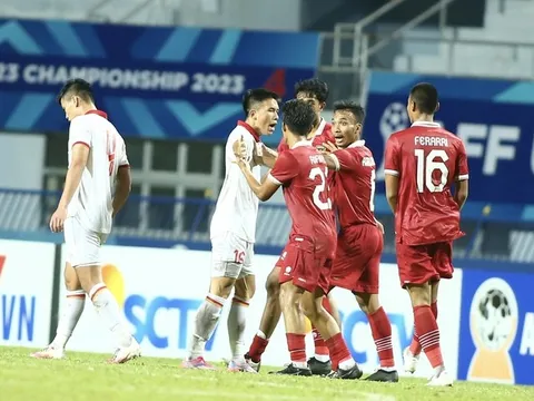 Nhiều CĐV Indonesia vẫn còn bức xúc với pha phạm lỗi của U23 Việt Nam