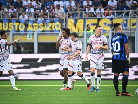 Martinez lập siêu phẩm, Inter run rẩy trên đỉnh Serie A