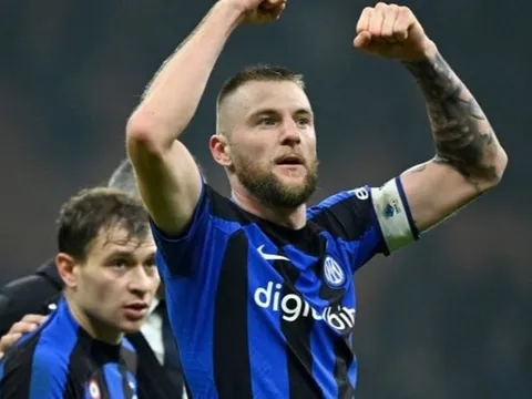 Inter tước băng đội trưởng của cầu thủ đòi sang PSG