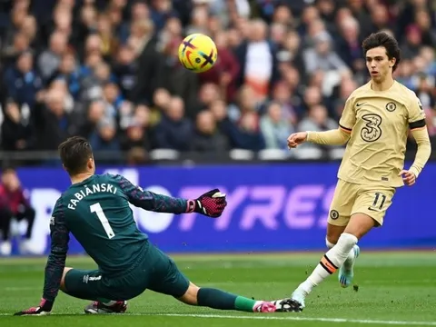 Chelsea chưa thoát khủng hoảng với đội hình trẻ nhất lịch sử