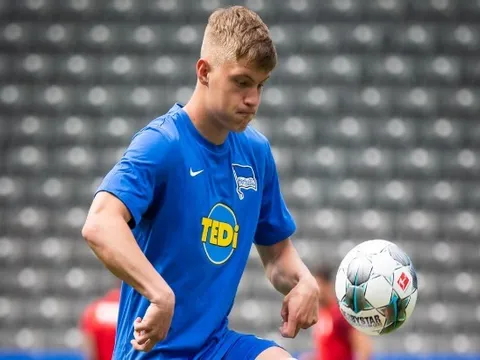 "Tôi vẫn sẽ từ chối Man City, còn quá sớm để chuyển sang Premier League"