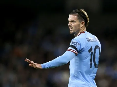 Grealish hóa nạn nhân trong thương vụ Jude Bellingham