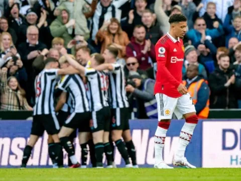 Jadon Sancho: Bỏ thì thương, vương lại tội