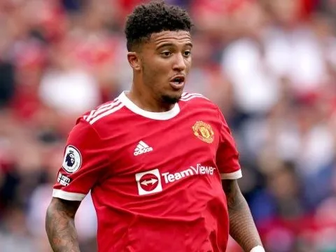 Giám đốc can thiệp, Ten Hag và Sancho phải nhún nhường