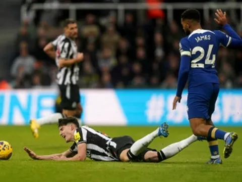 Alan Shearer: "Cậu ấy đã gây ra cho Reece James vô số vấn đề"