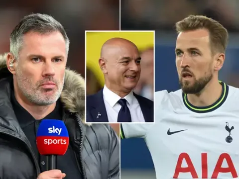 Jamie Carragher dự đoán khả năng Kane đến M.U