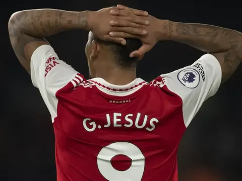 Arsenal được tư vấn cái tên xuất sắc thay Gabriel Jesus
