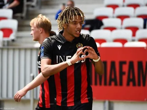 Man Utd bị hét giá trong thương vụ Todibo