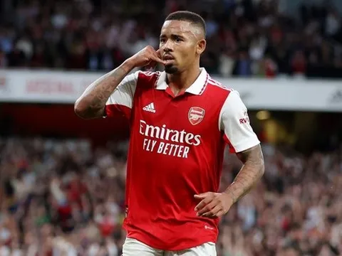 Ederson nêu 2 điểm Jesus vượt trội Haaland