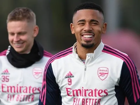 Jesus cười tươi rói; Thần tài Arsenal sẵn sàng xuất kích