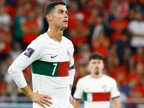 Ronaldo đến châu Á có khi lại hay