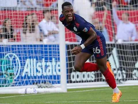 Jhon Duran, người đang khiến Man Utd mê mẩn là ai?