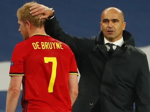 ‘Thù trong, giặc ngoài’ khiến tuyển Bỉ sụp đổ