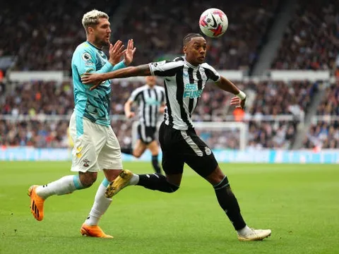 Bùng nổ ở Newcastle, người cũ Arsenal vượt mặt Martinelli và Saka